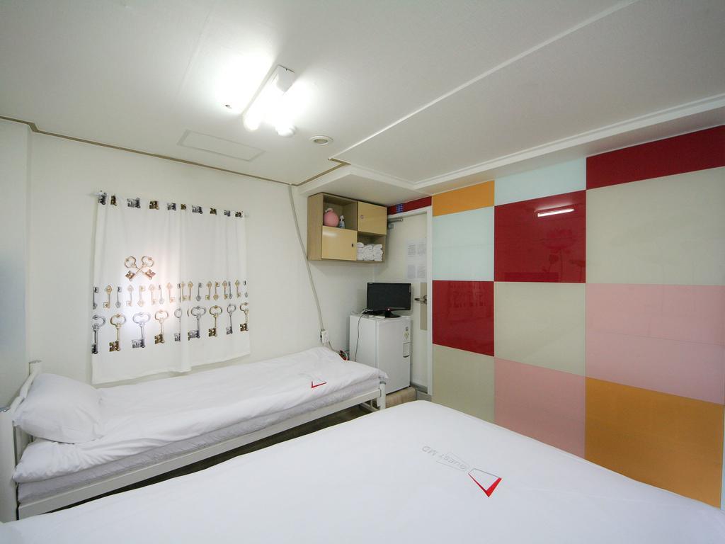 Guesthouse Myeongdong Seoul Værelse billede