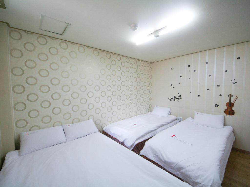 Guesthouse Myeongdong Seoul Værelse billede